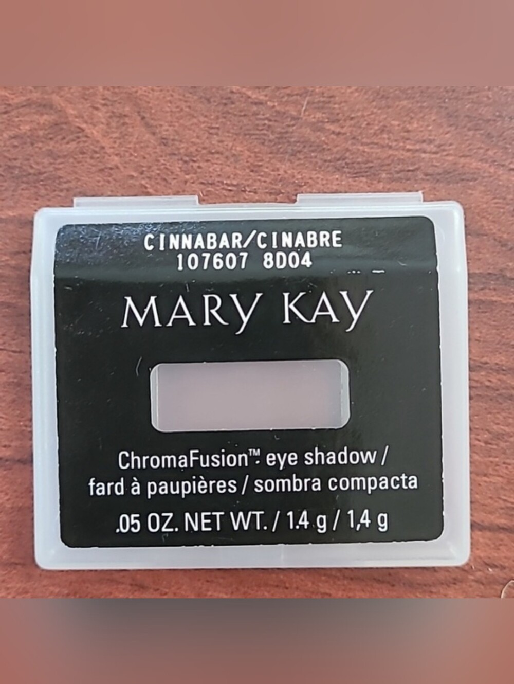 New in packaging! Mary Kay ChromaFusion Cinnabar eye color shadow